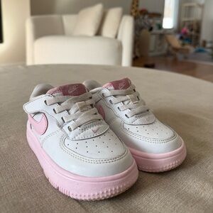 Nike Kids Velcro Sneakers 7C